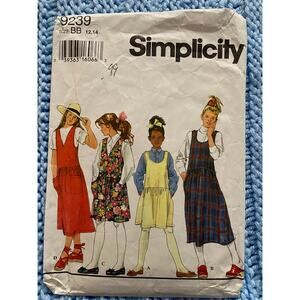Simplicity sewing pattern  9239 girls jumper